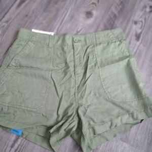Social Standard By Sanctuary, sizelarge. Sage Green Women's Cargo Shorts.